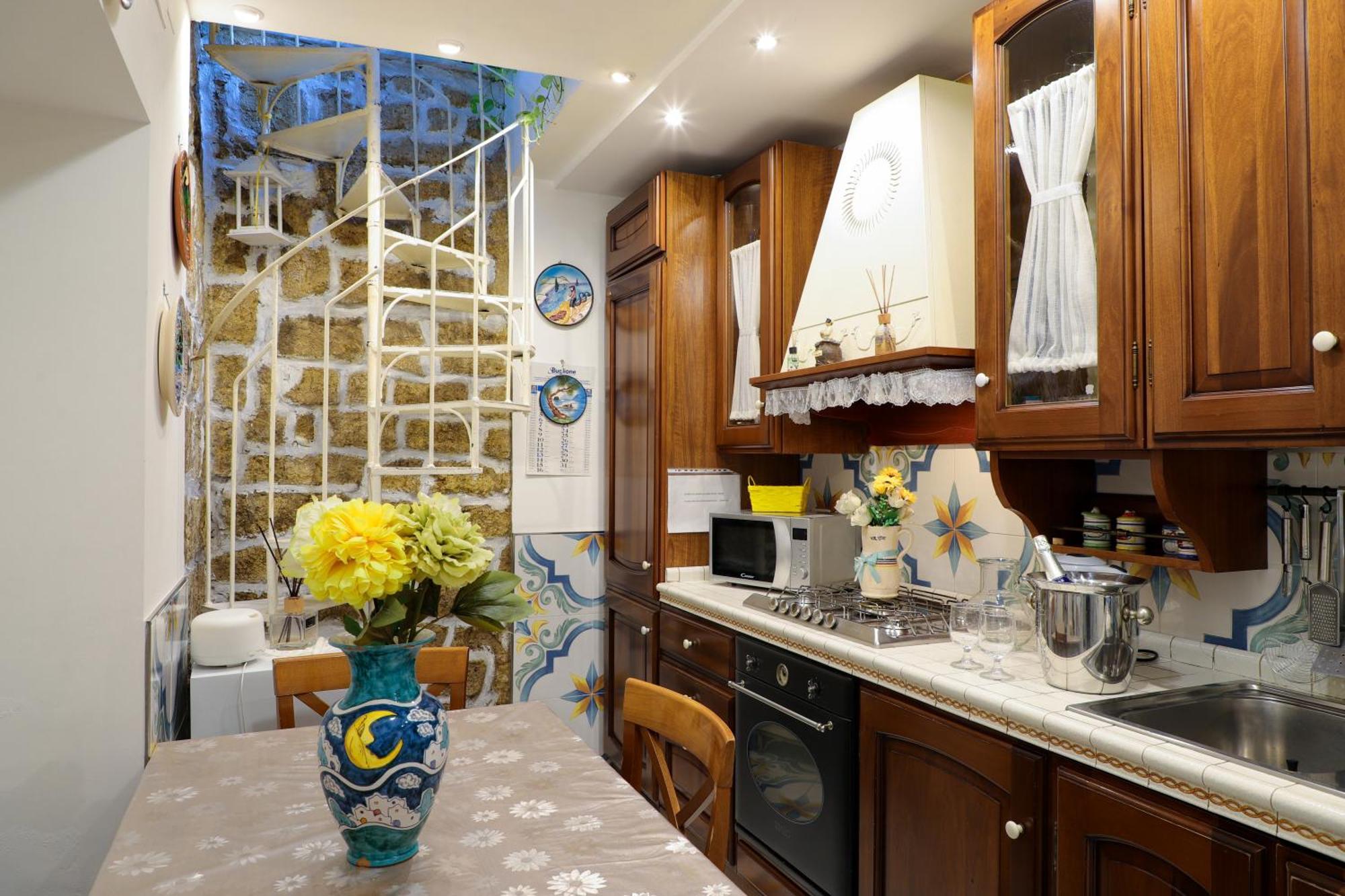 Giallo Napoletano Home Napoli Ngoại thất bức ảnh