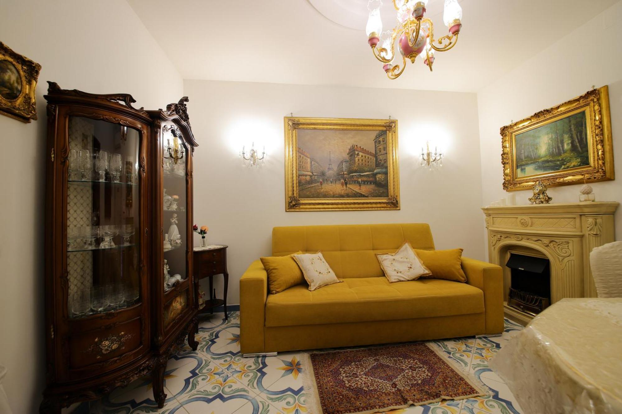 Giallo Napoletano Home Napoli Ngoại thất bức ảnh