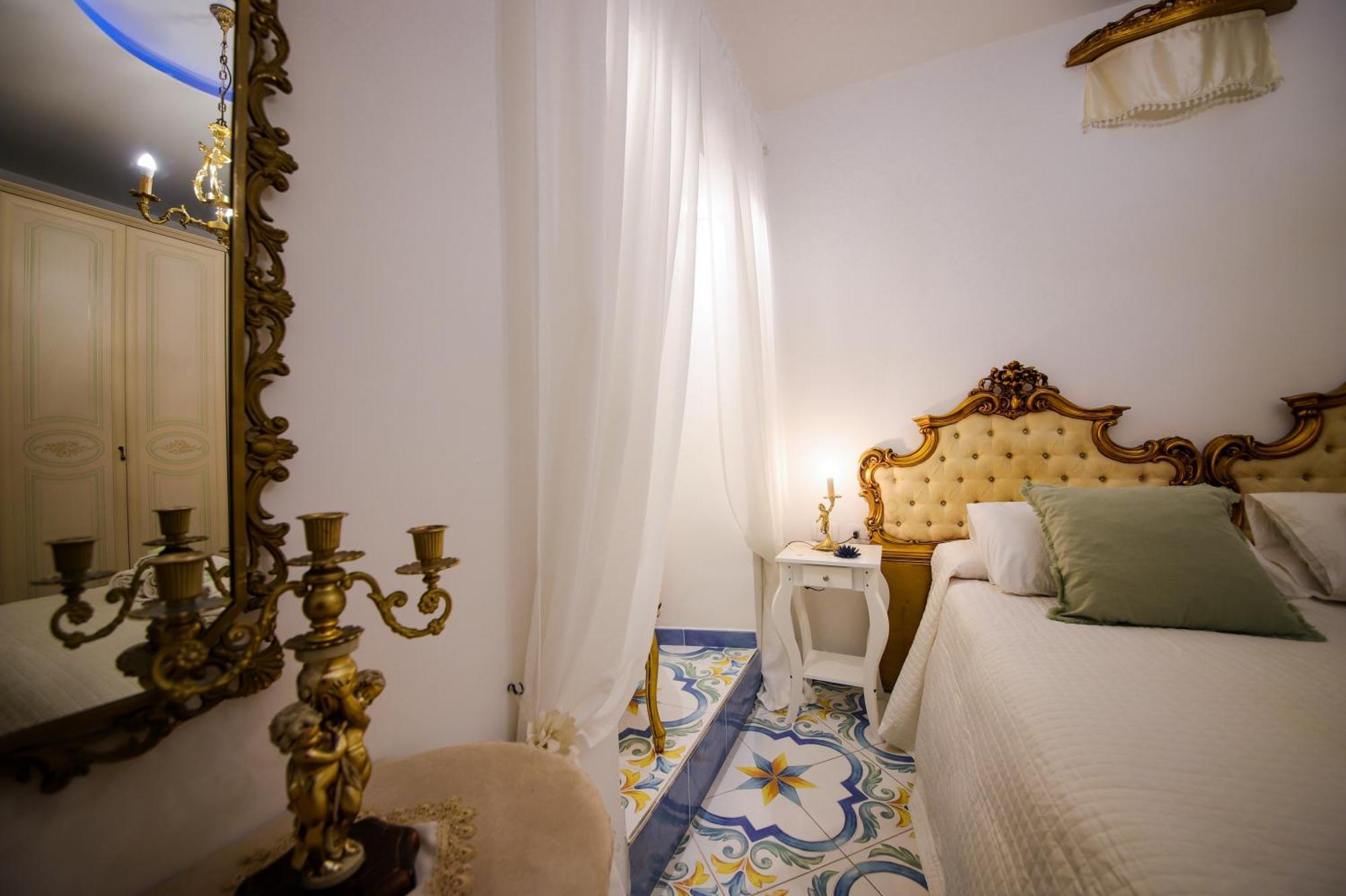 Giallo Napoletano Home Napoli Ngoại thất bức ảnh